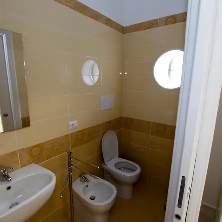 Pascale - - * Castellabate