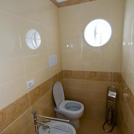 Pascale - - * Castellabate