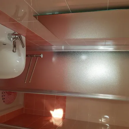 Pascale - - ベッド・アンド・ブレックファスト *